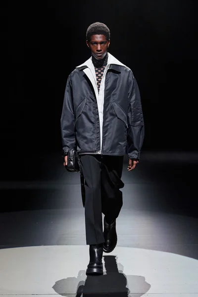 Look 43